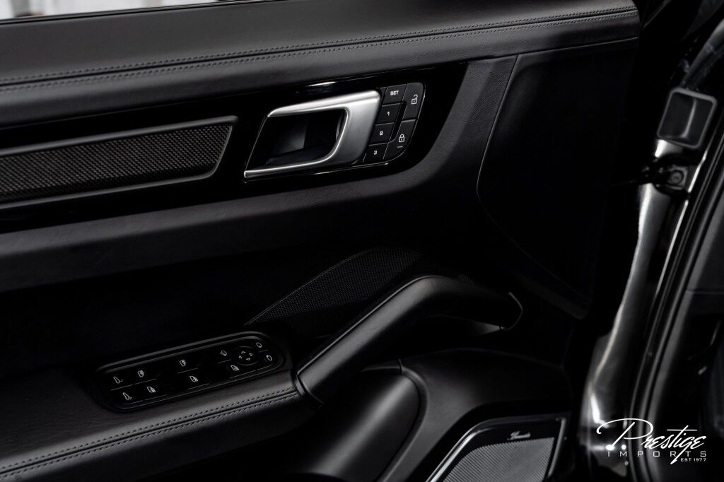 2022 Porsche Cayenne Turbo GT North Miami Beach FL