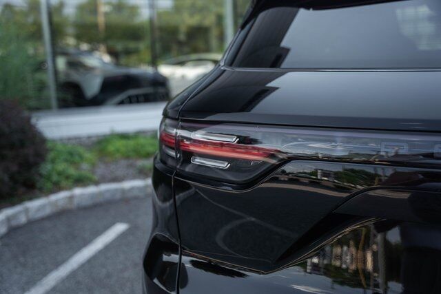 2022 Porsche Cayenne Turbo Paramus NJ