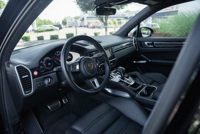 2022 Porsche Cayenne Turbo Paramus NJ