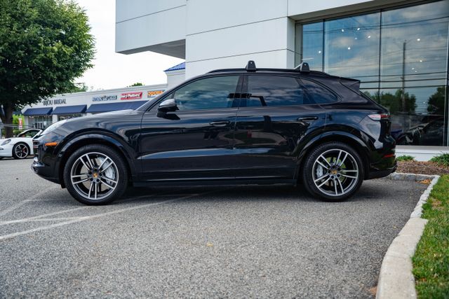 2022 Porsche Cayenne Turbo Paramus NJ