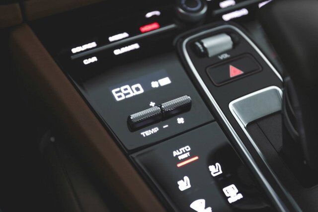 2022 Porsche Cayenne Turbo S E-Hybrid Bellevue WA