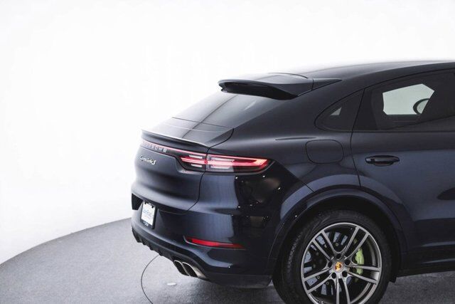 2022 Porsche Cayenne Turbo S E-Hybrid Bellevue WA