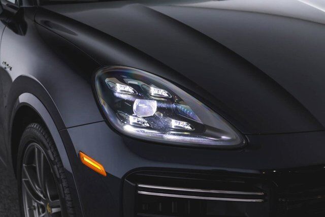 2022 Porsche Cayenne Turbo S E-Hybrid Bellevue WA