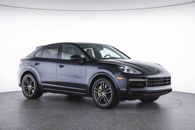 2022 Porsche Cayenne Turbo S E-Hybrid Bellevue WA