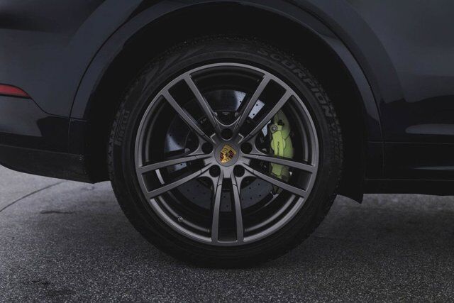 2022 Porsche Cayenne Turbo S E-Hybrid Bellevue WA