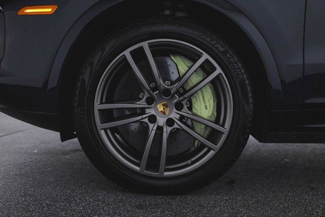 2022 Porsche Cayenne Turbo S E-Hybrid Bellevue WA