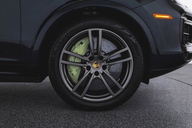 2022 Porsche Cayenne Turbo S E-Hybrid Bellevue WA
