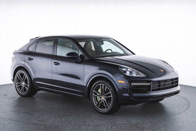 2022 Porsche Cayenne Turbo S E-Hybrid