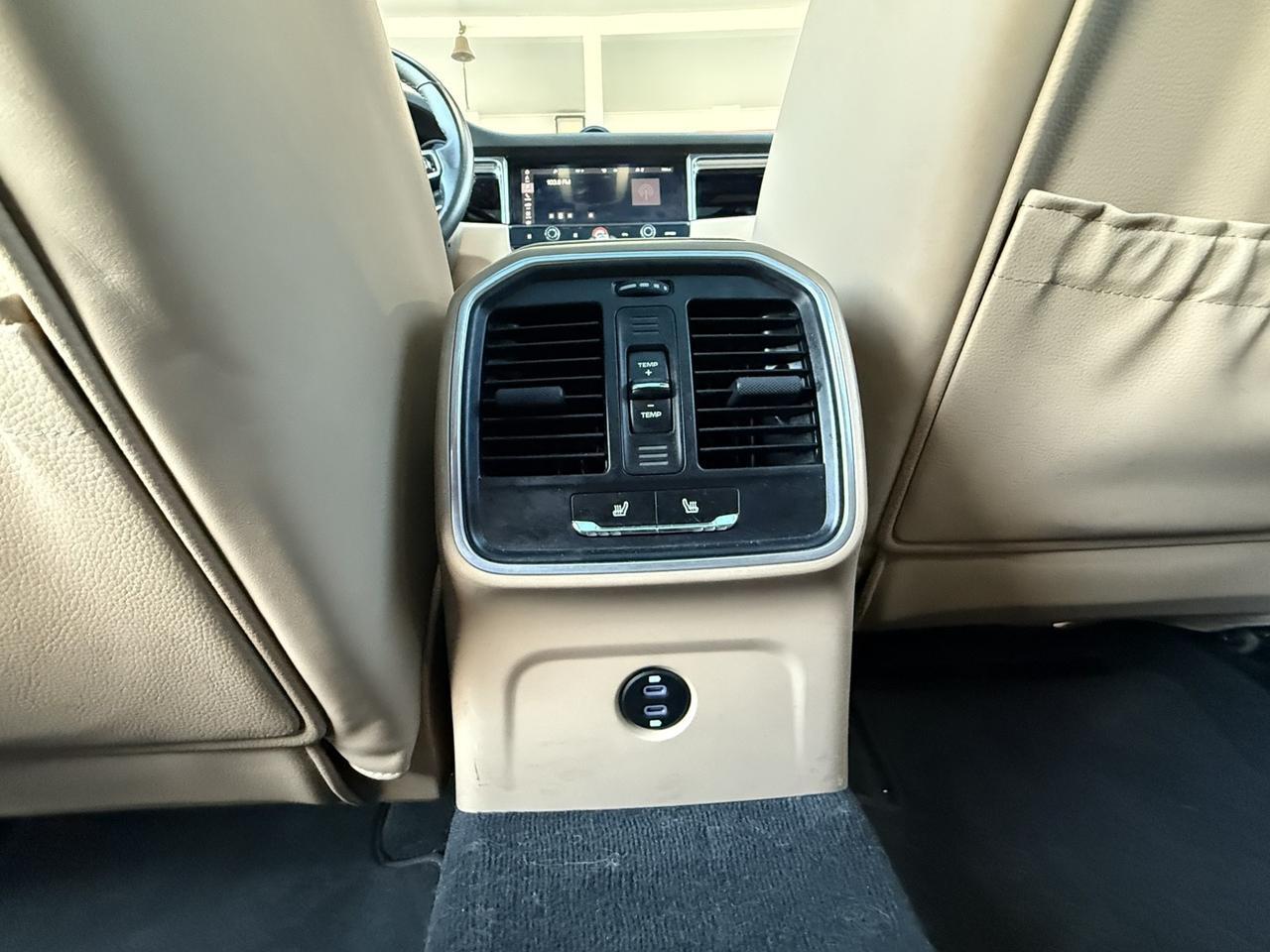 2022 Porsche Macan Hollywood FL