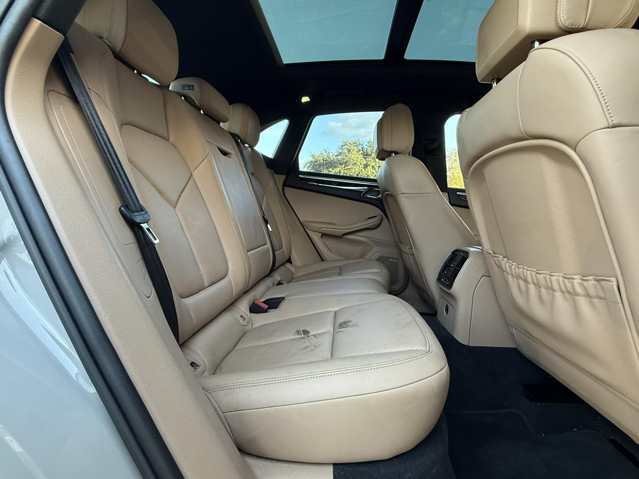 2022 Porsche Macan Hollywood FL