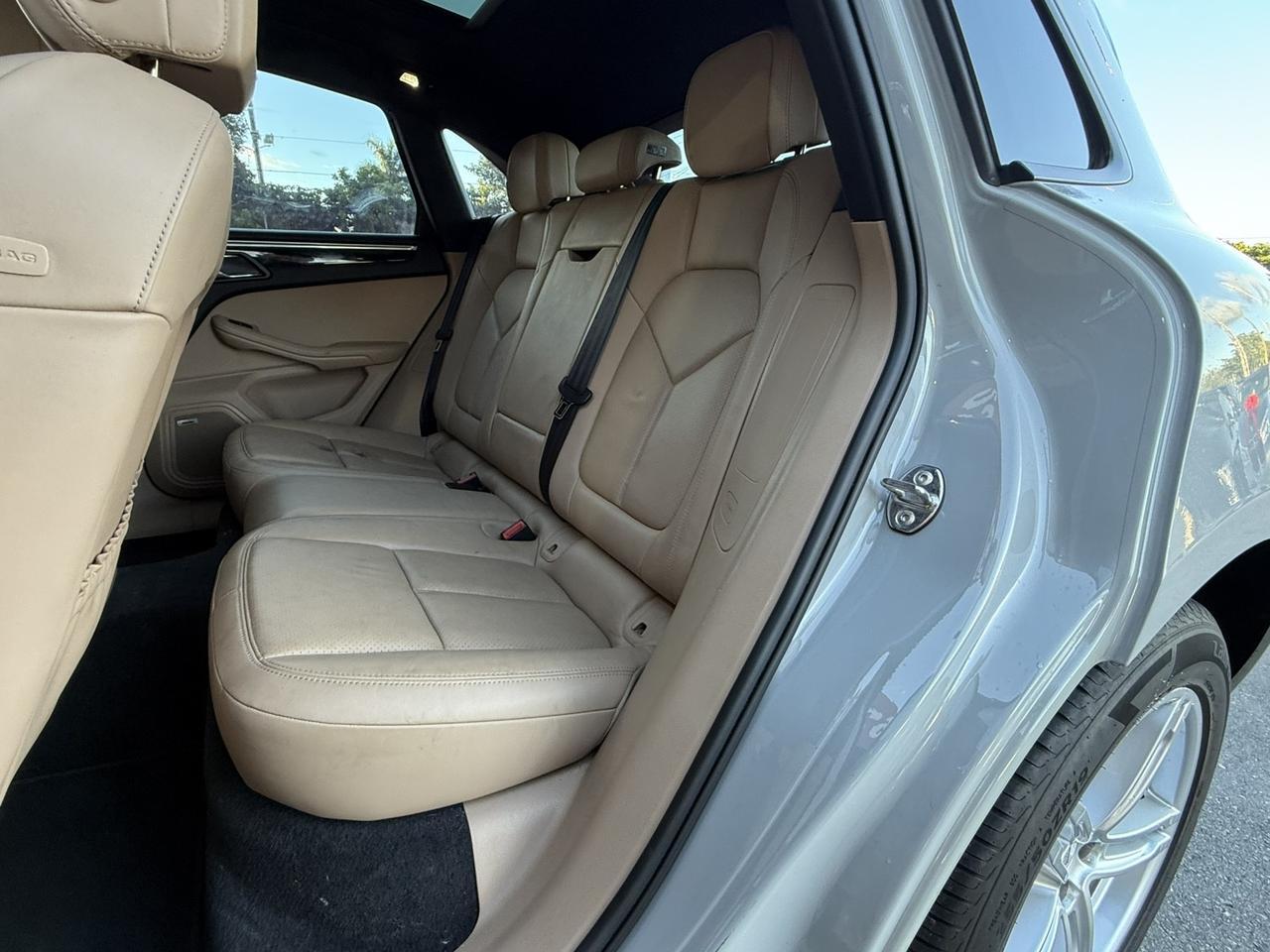 2022 Porsche Macan Hollywood FL