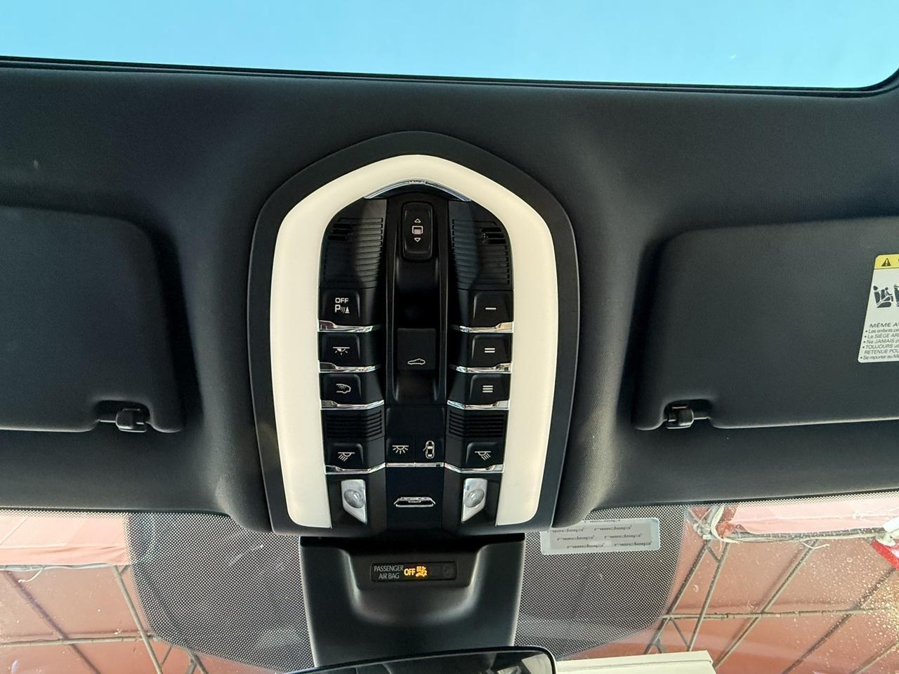 2022 Porsche Macan Hollywood FL