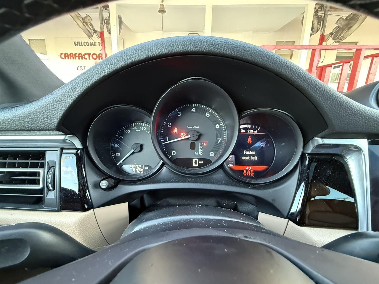 2022 Porsche Macan Hollywood FL