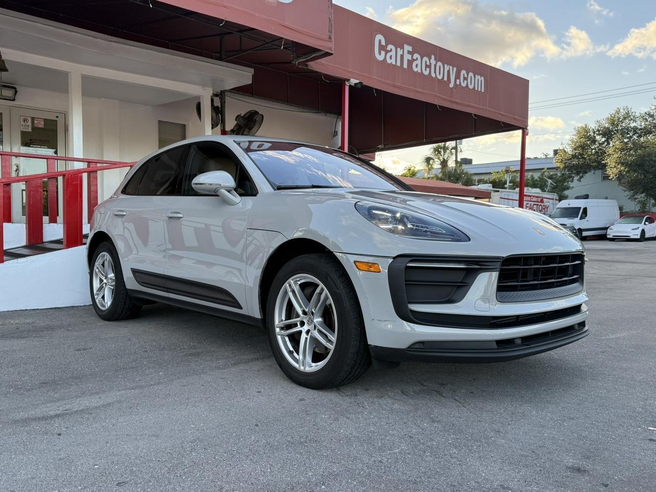 2022 Porsche Macan Hollywood FL