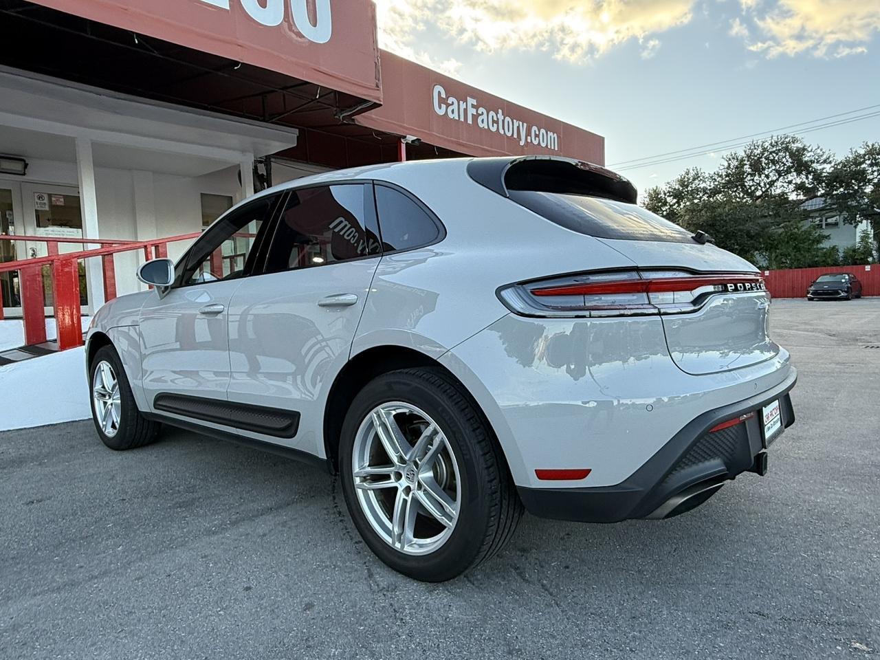 2022 Porsche Macan Hollywood FL