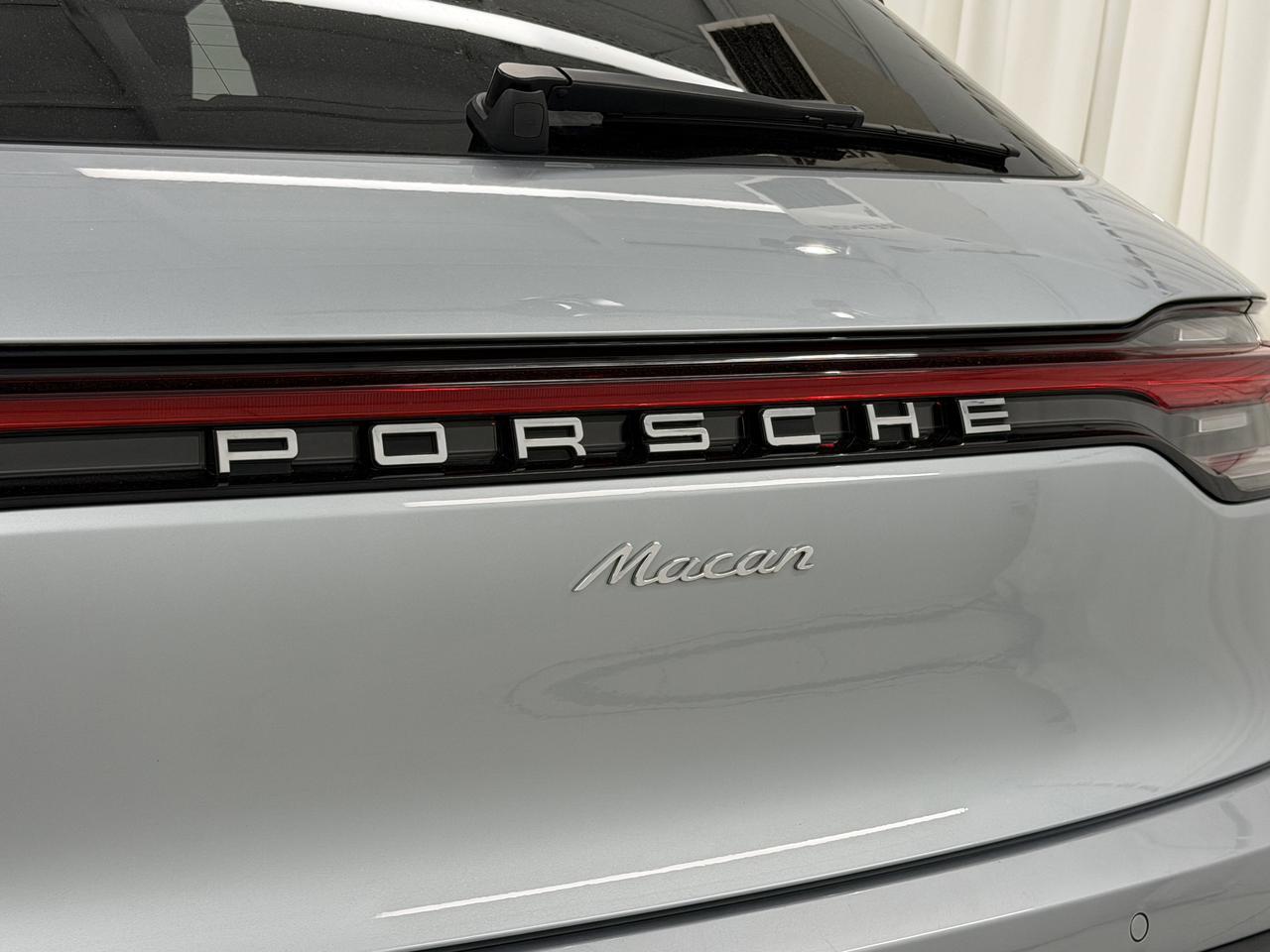2022 Porsche Macan Newark DE