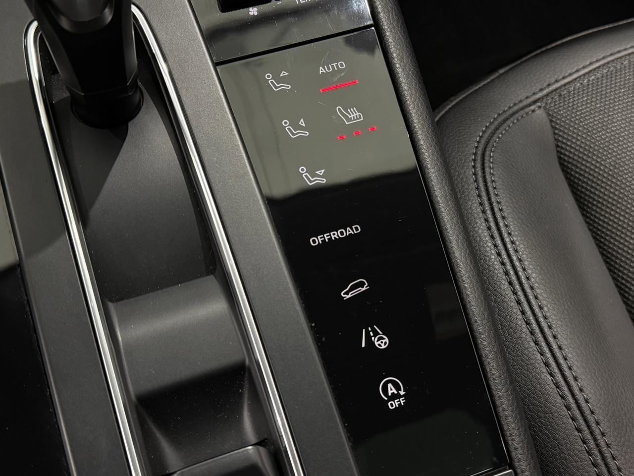 2022 Porsche Macan Newark DE