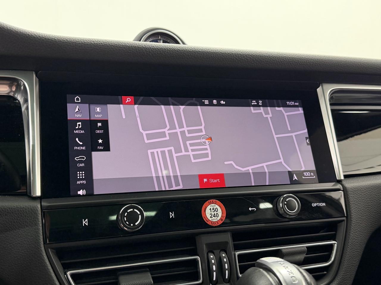 2022 Porsche Macan Newark DE