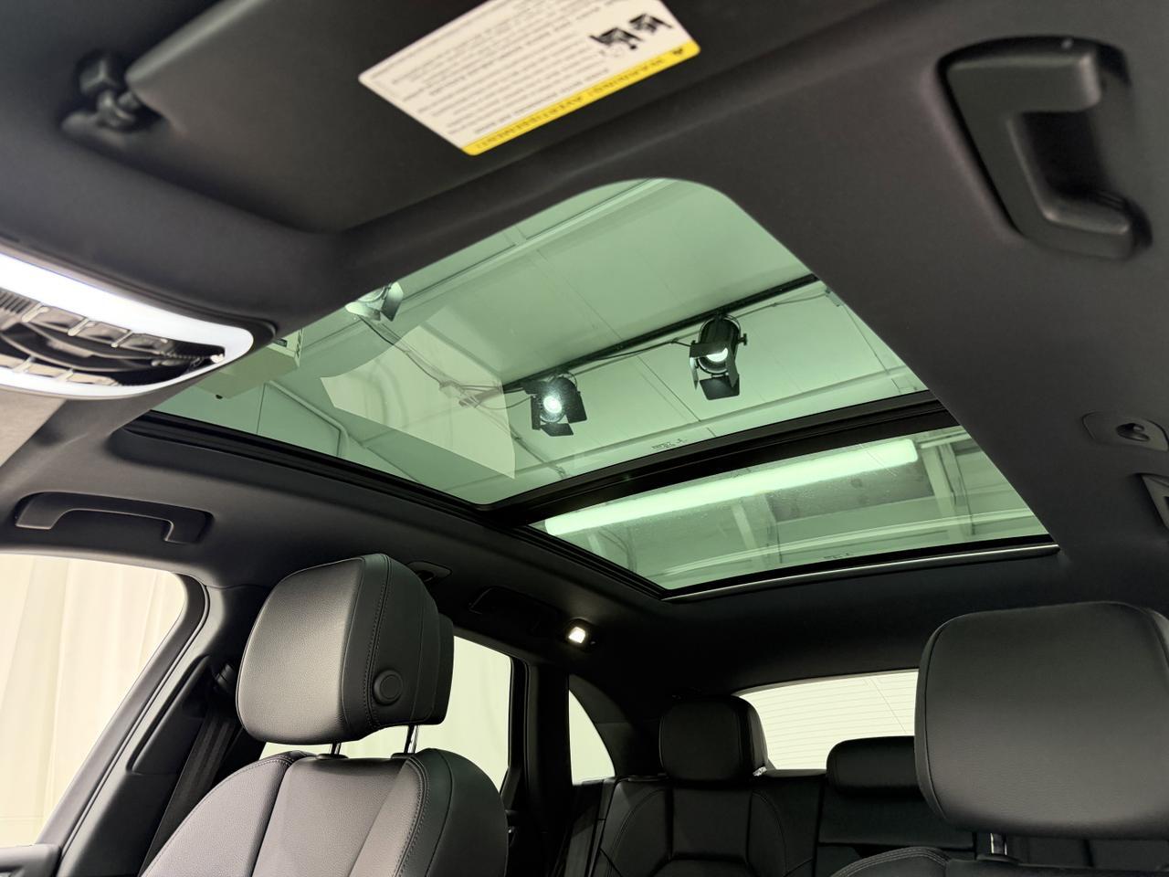 2022 Porsche Macan Newark DE