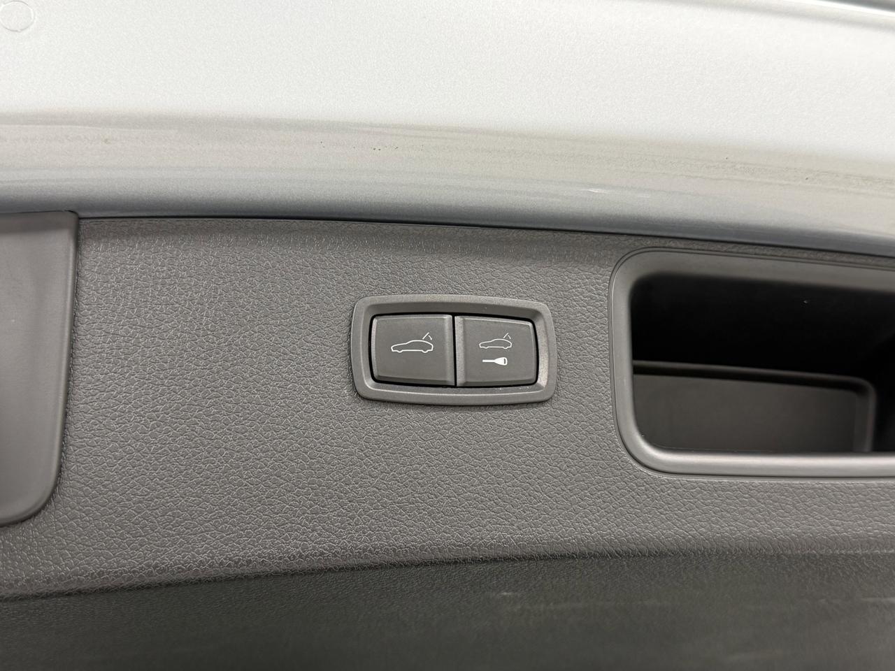 2022 Porsche Macan Newark DE