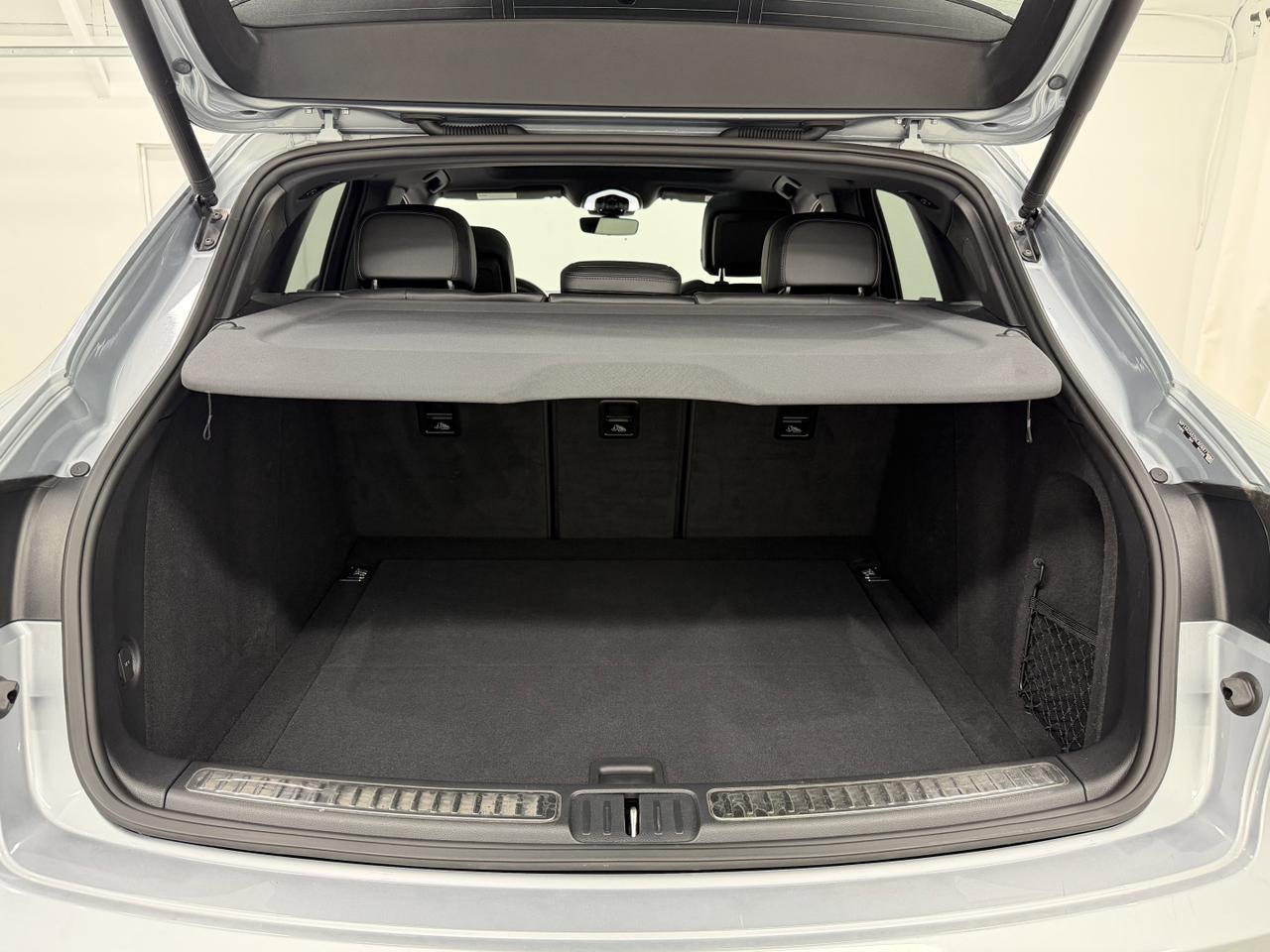 2022 Porsche Macan Newark DE