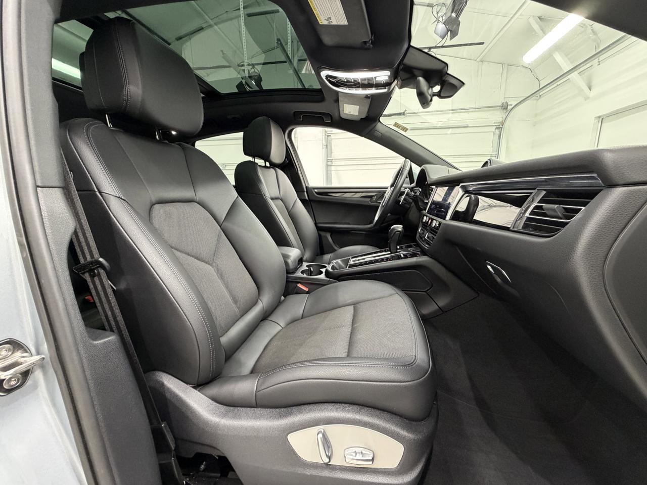 2022 Porsche Macan Newark DE