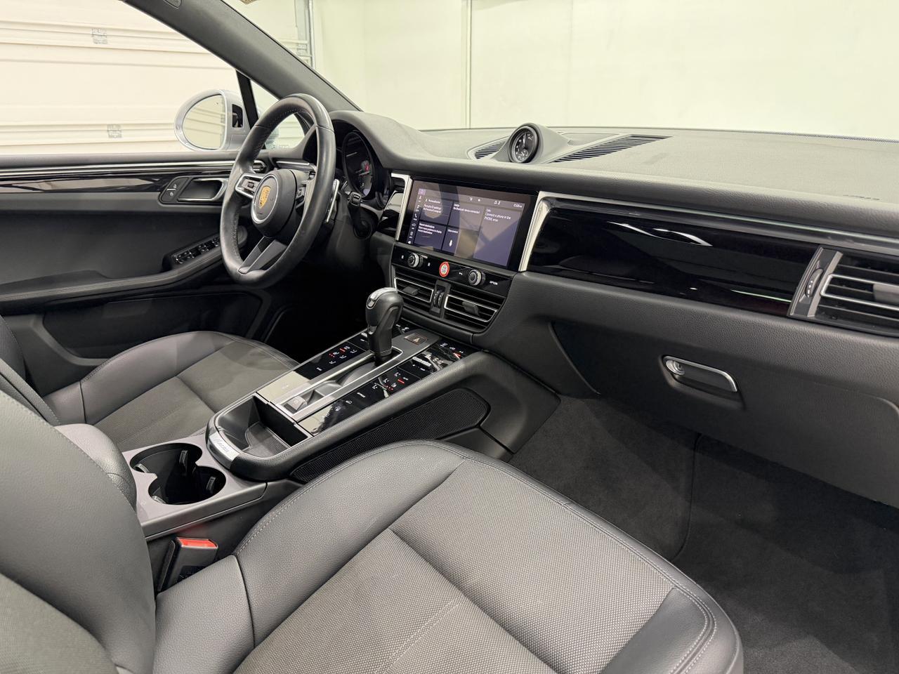 2022 Porsche Macan Newark DE