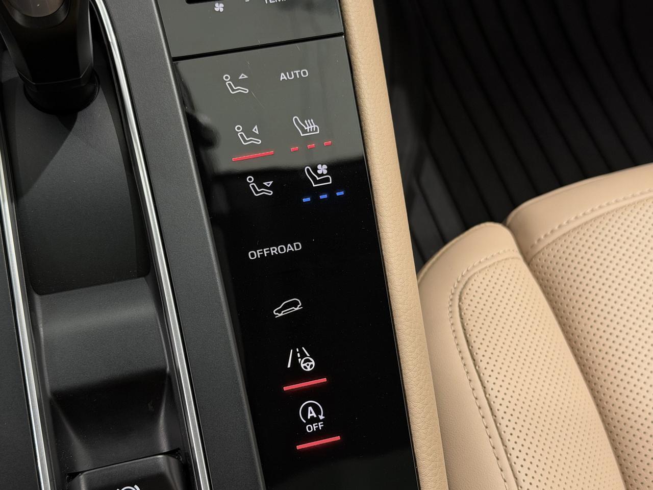 2022 Porsche Macan Newark DE