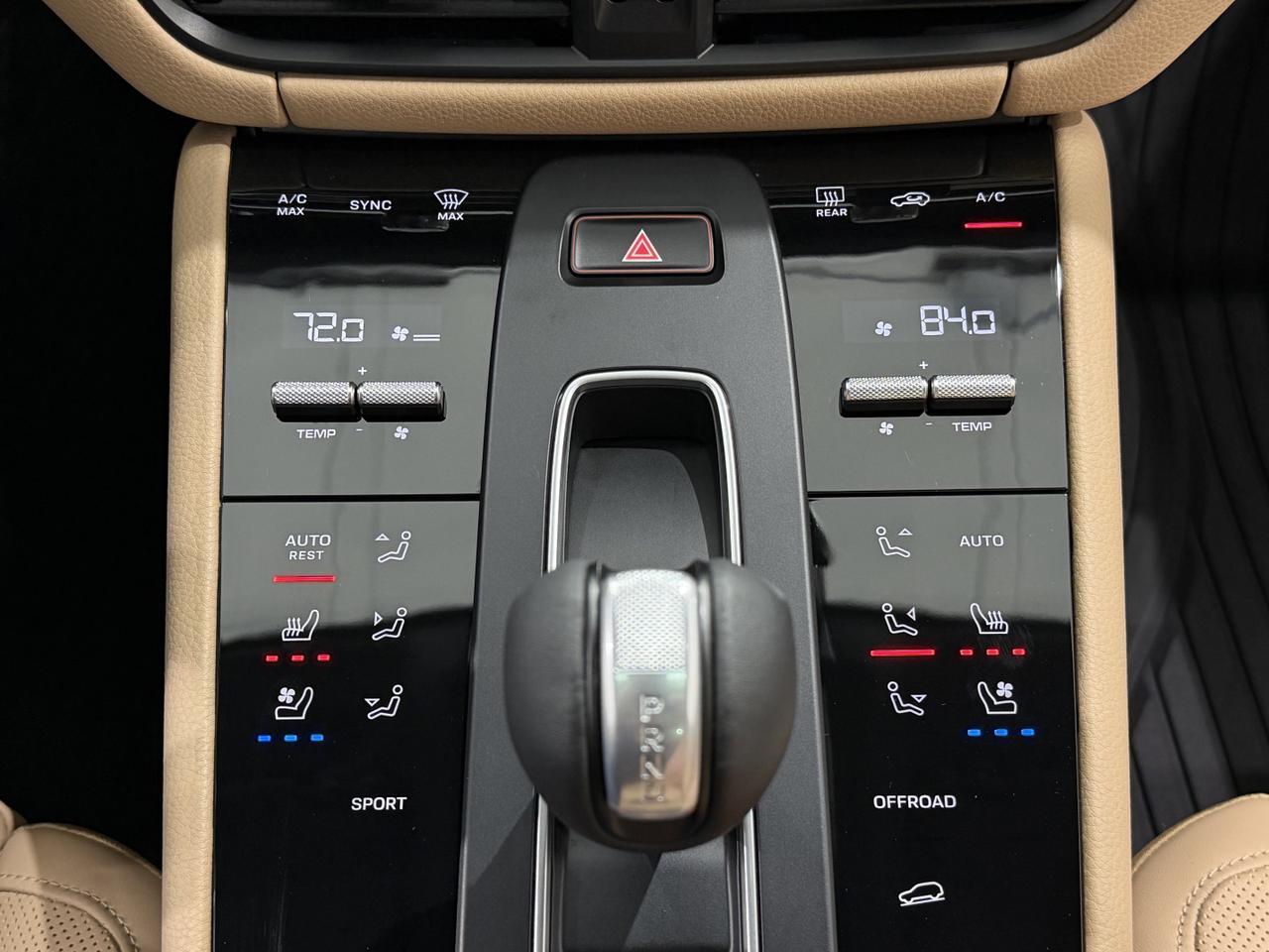 2022 Porsche Macan Newark DE