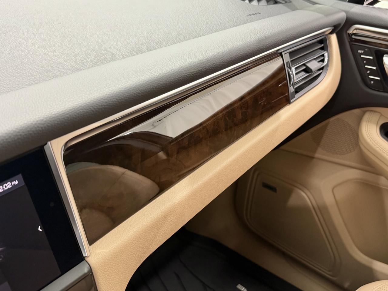 2022 Porsche Macan Newark DE