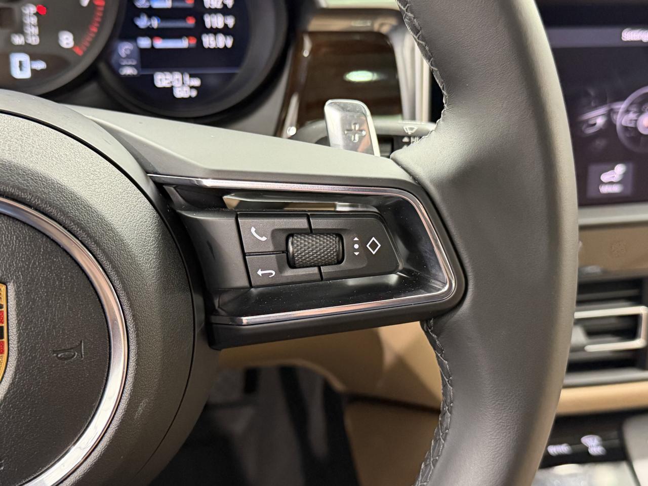 2022 Porsche Macan Newark DE