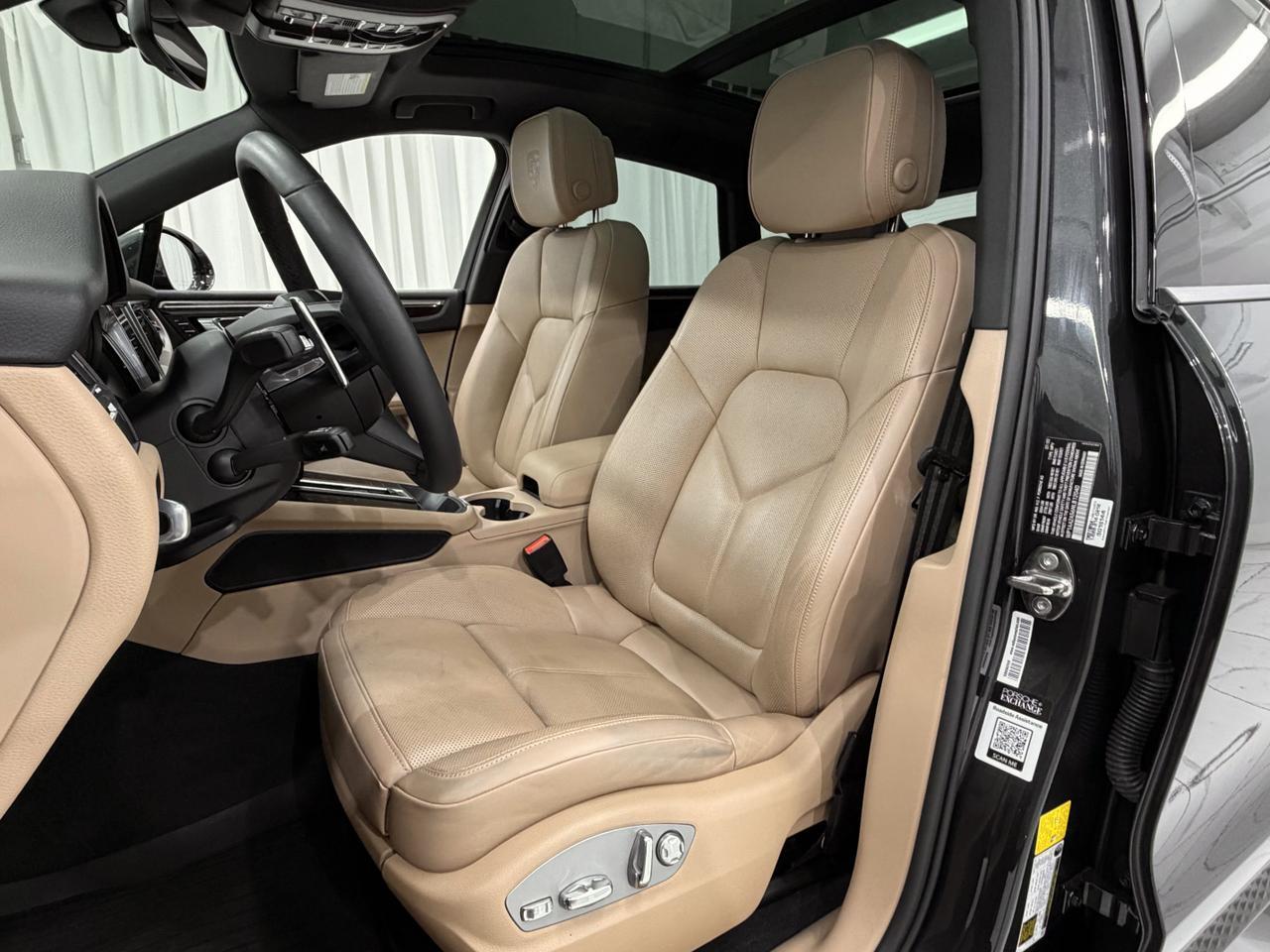 2022 Porsche Macan Newark DE