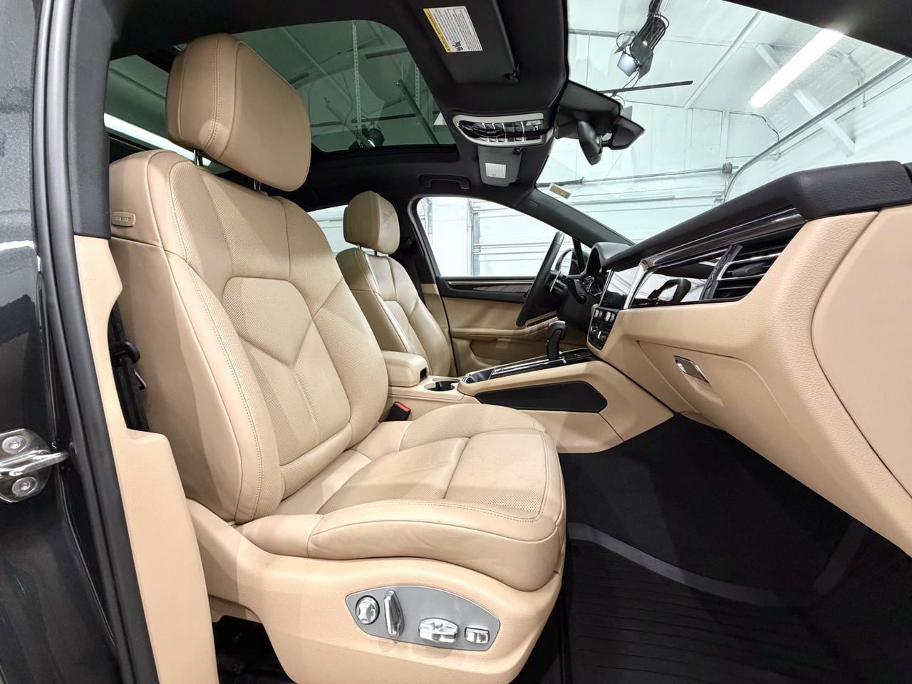 2022 Porsche Macan Newark DE