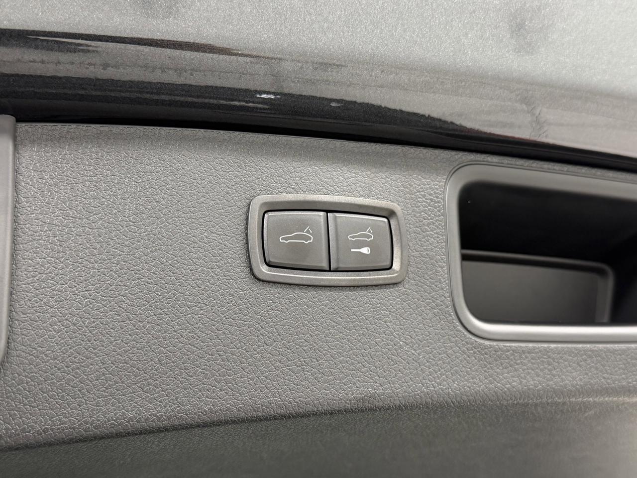 2022 Porsche Macan Newark DE