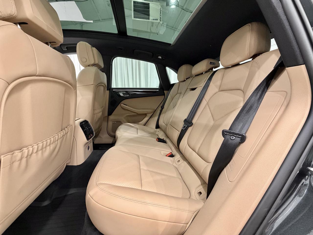 2022 Porsche Macan Newark DE