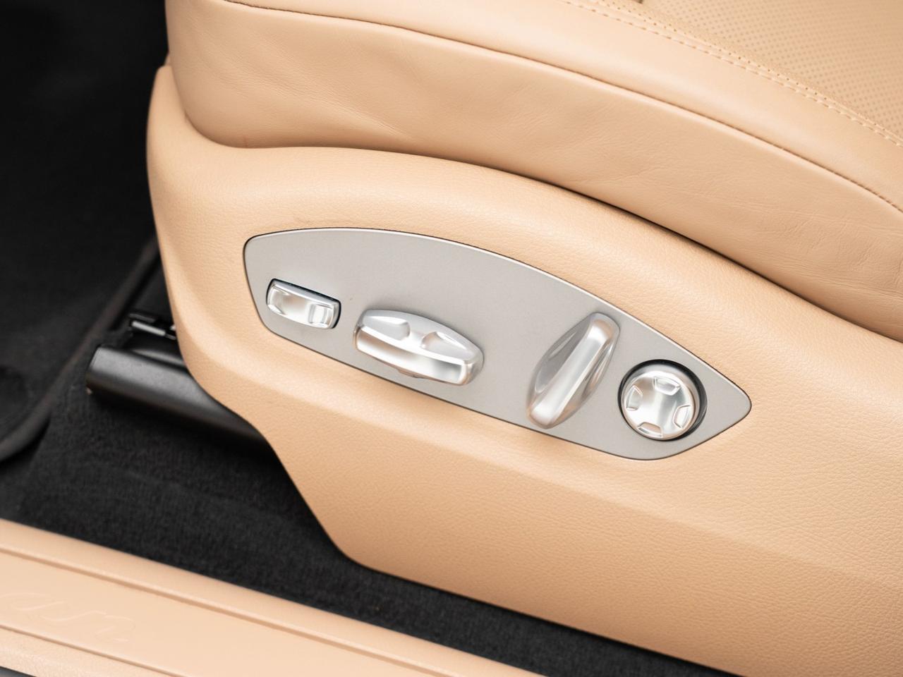 2022 Porsche Macan Pompano Beach FL