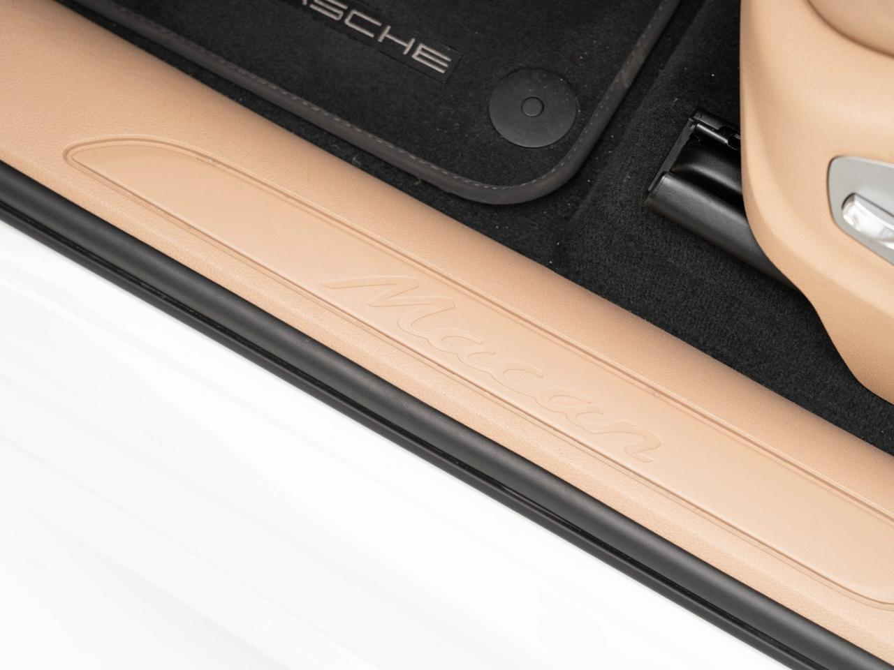 2022 Porsche Macan Pompano Beach FL