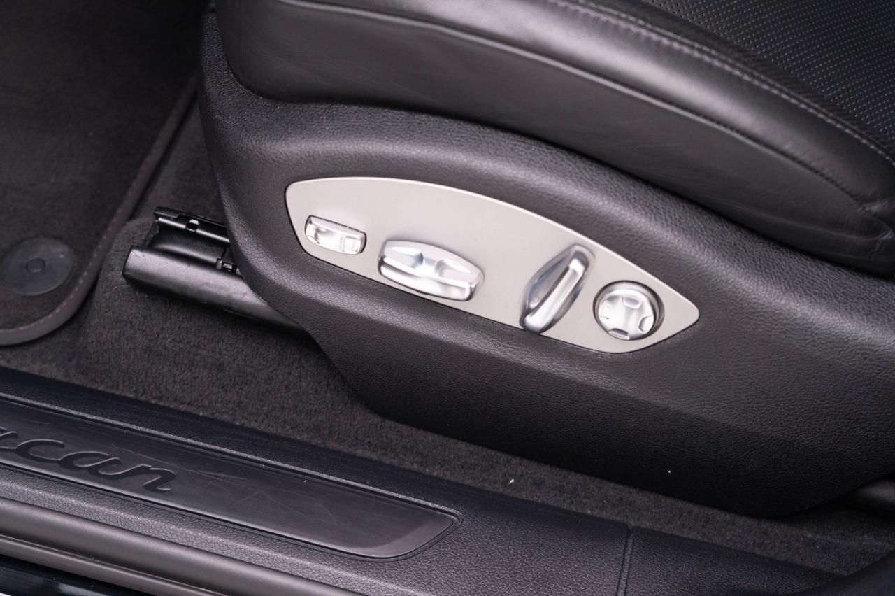 2022 Porsche Macan Pompano Beach FL