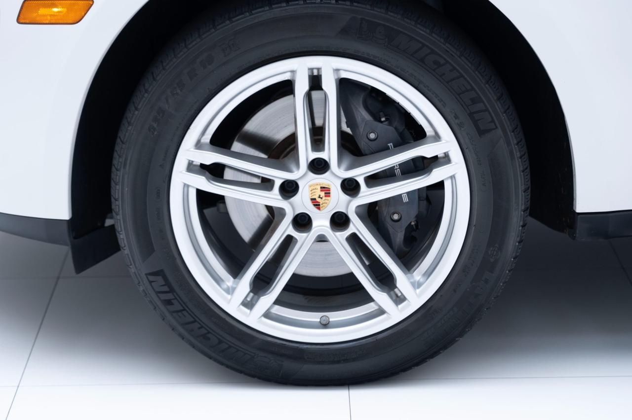 2022 Porsche Macan Pompano Beach FL
