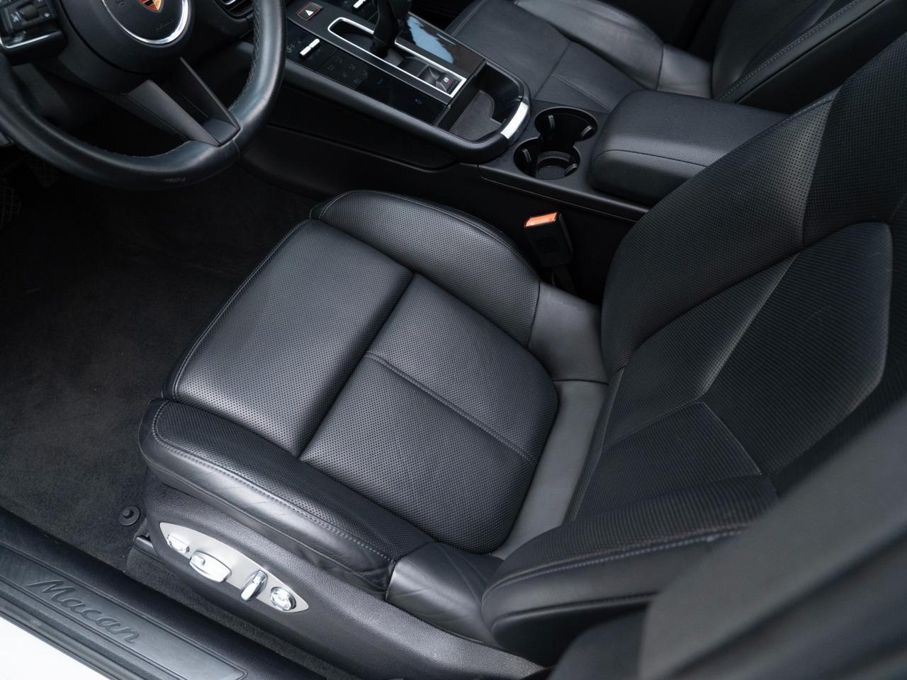 2022 Porsche Macan Pompano Beach FL