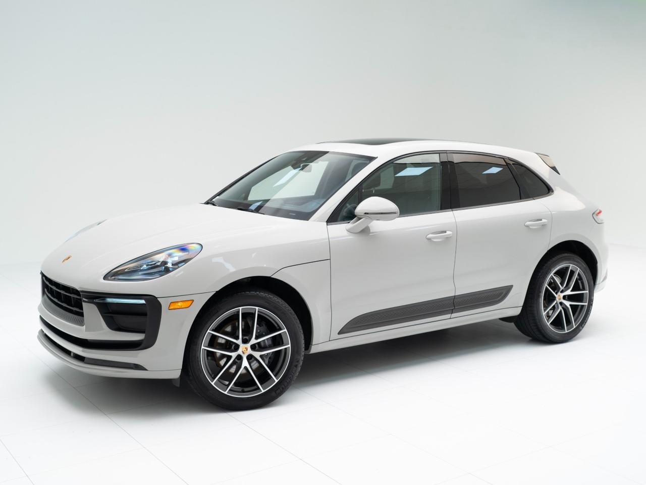 2022 Porsche Macan