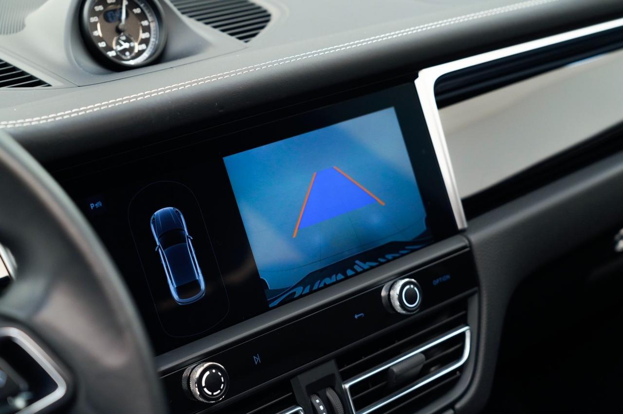 2022 Porsche Macan Pompano Beach FL