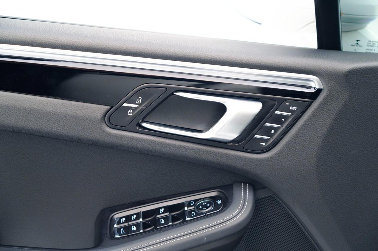 2022 Porsche Macan Pompano Beach FL