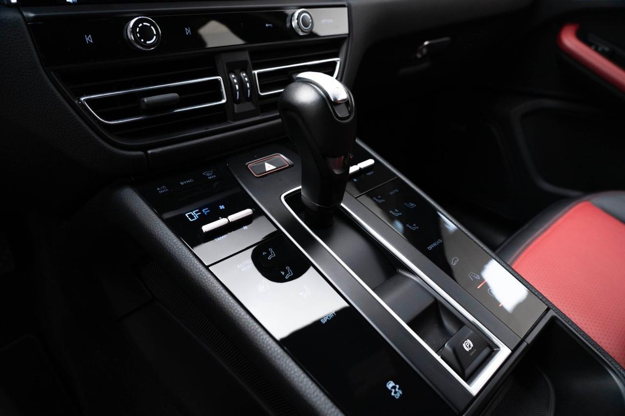 2022 Porsche Macan Pompano Beach FL