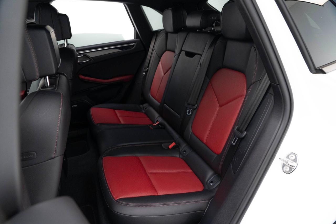 2022 Porsche Macan Pompano Beach FL