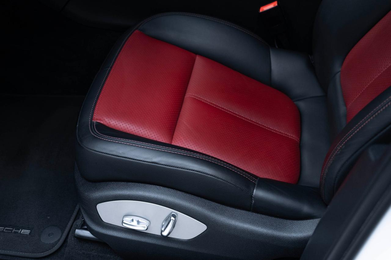 2022 Porsche Macan Pompano Beach FL