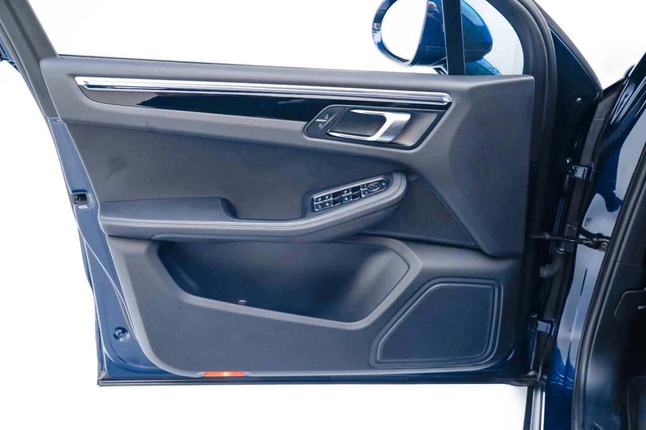 2022 Porsche Macan Pompano Beach FL