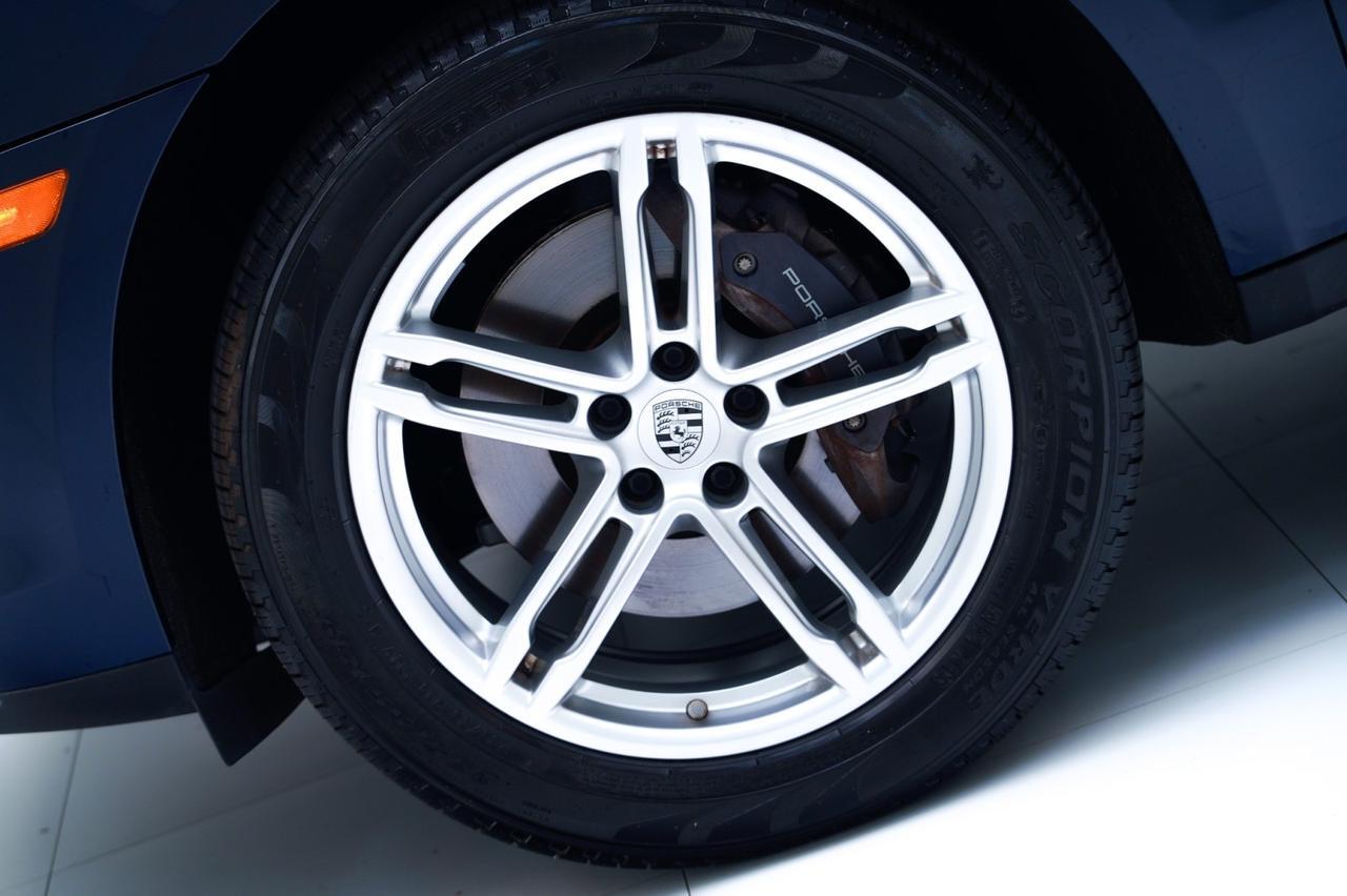 2022 Porsche Macan Pompano Beach FL