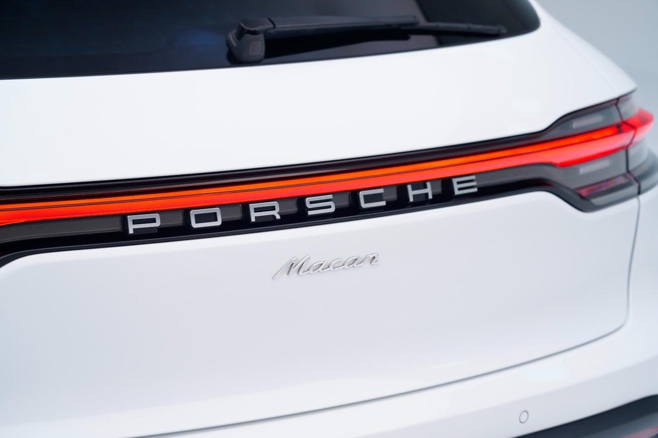 2022 Porsche Macan Pompano Beach FL