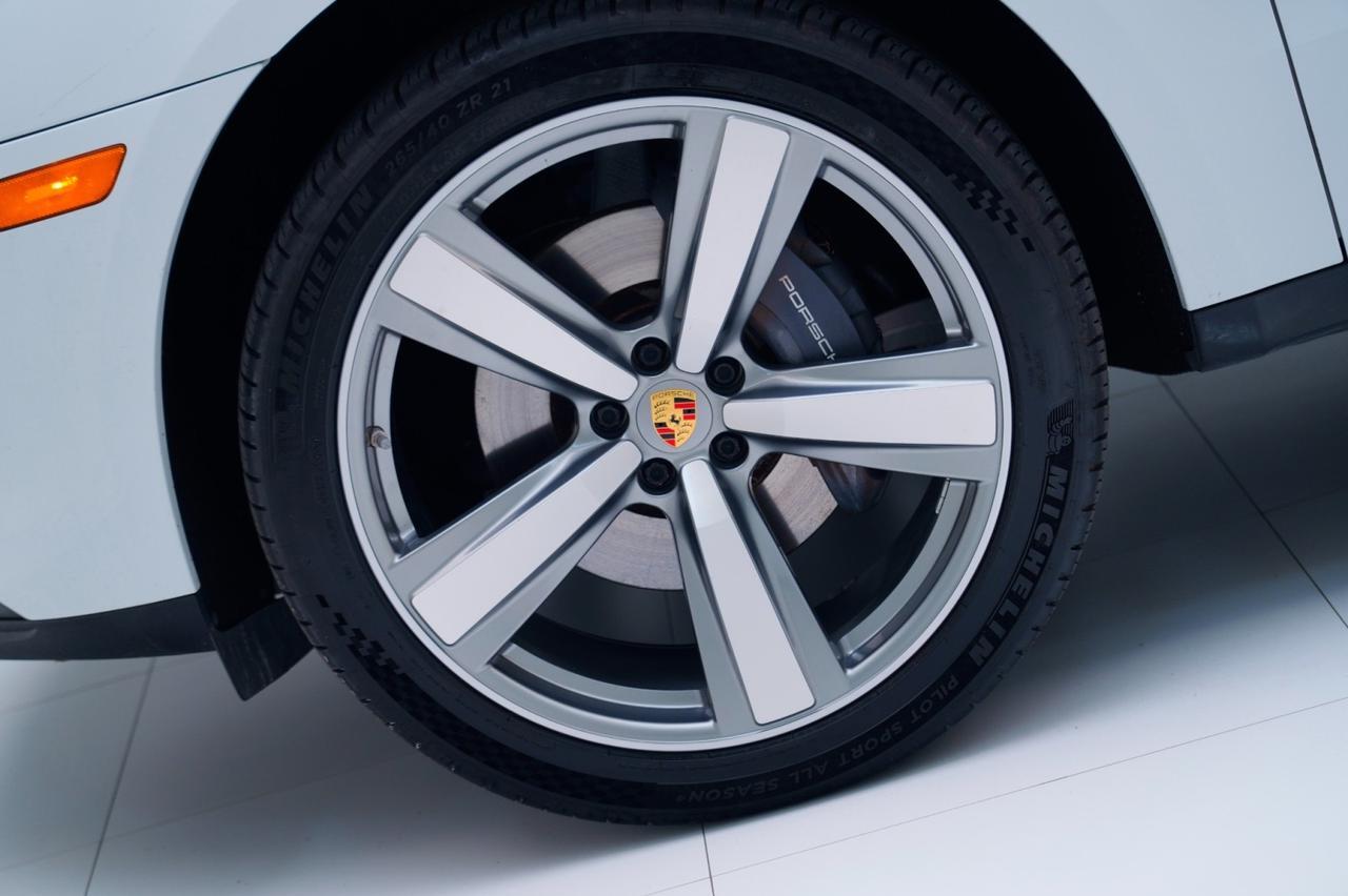 2022 Porsche Macan Pompano Beach FL
